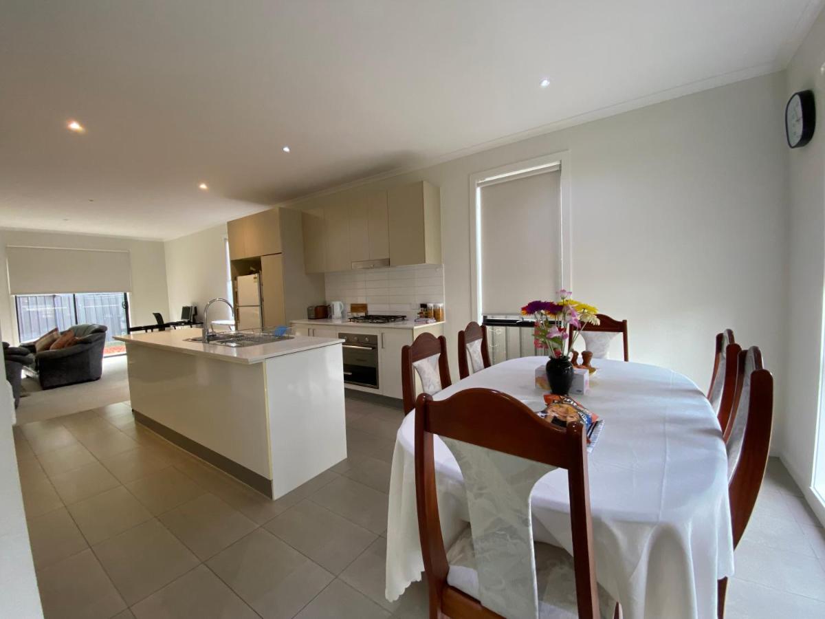 3Beds-Whole House-Ramez Street-MERNDA - Housity