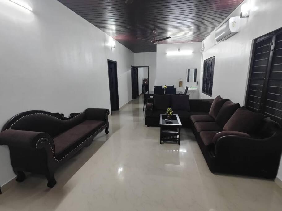 Suitetrails - 6BR/6BA! Alleppey Evergreen Villa