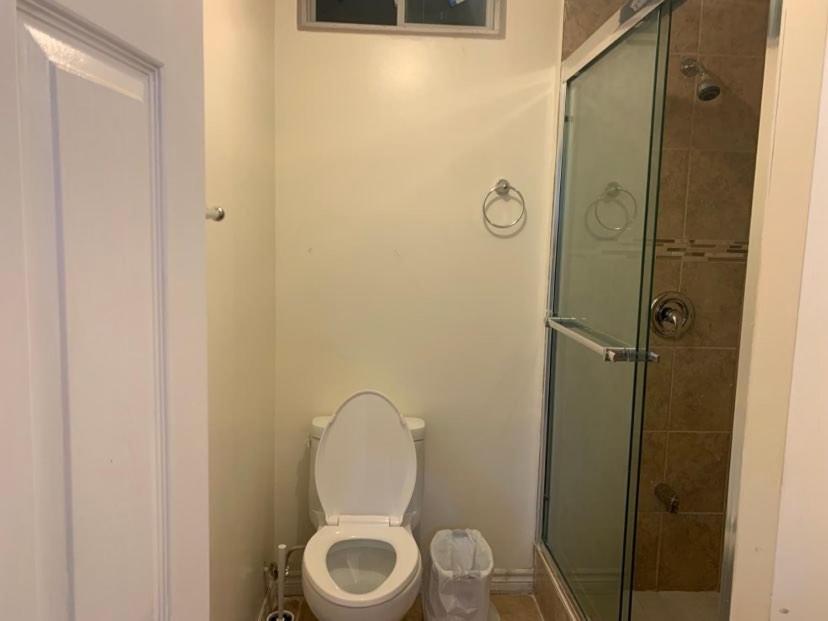 Guest House Room No 01 - Housity