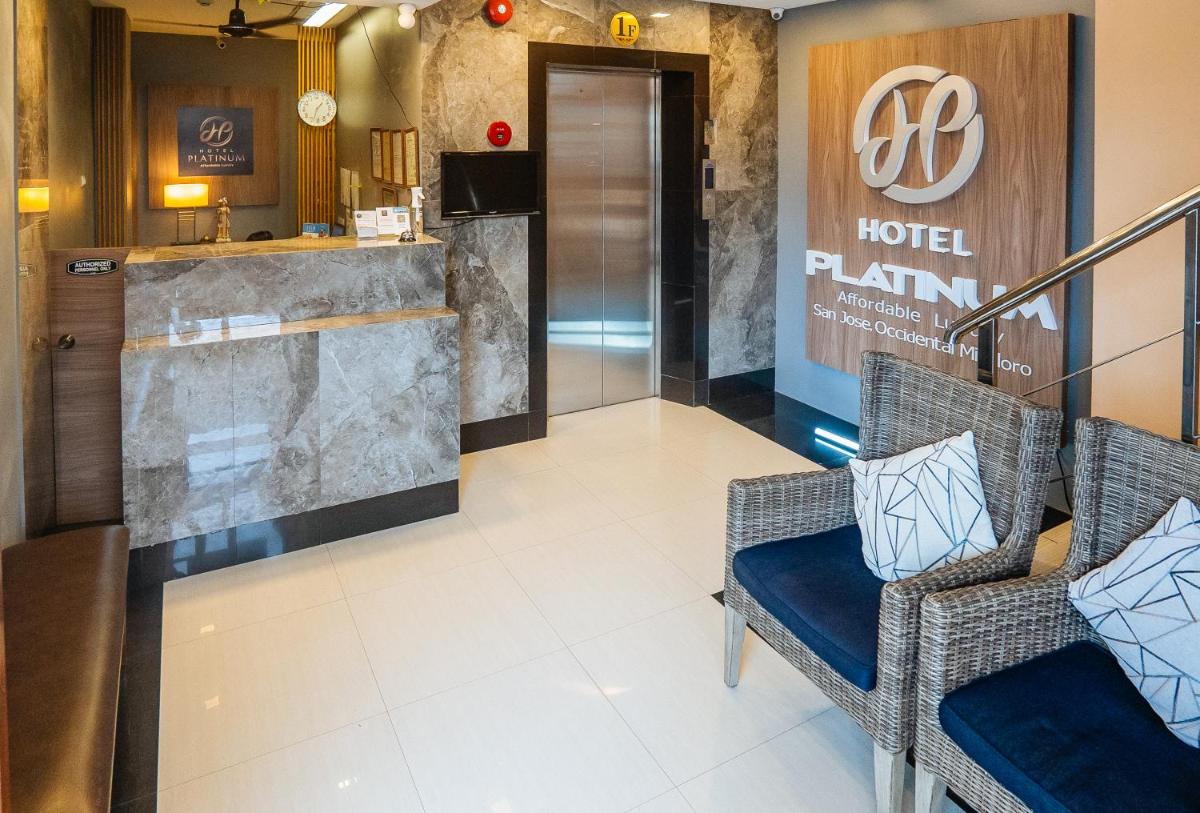 RedDoorz Plus @ Hotel Platinum Occidental Mindoro - Housity