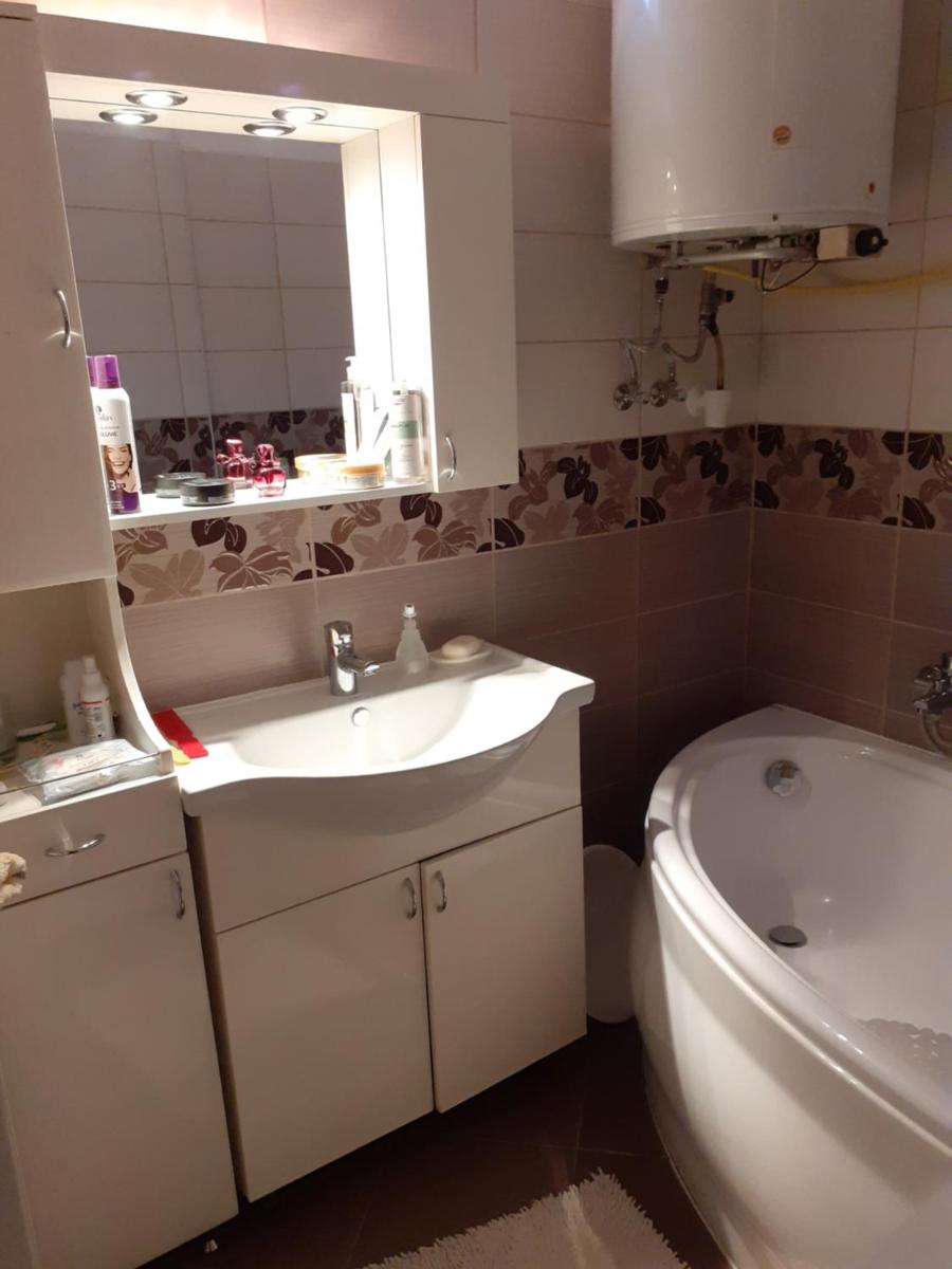 Karkusz Apartman - Housity