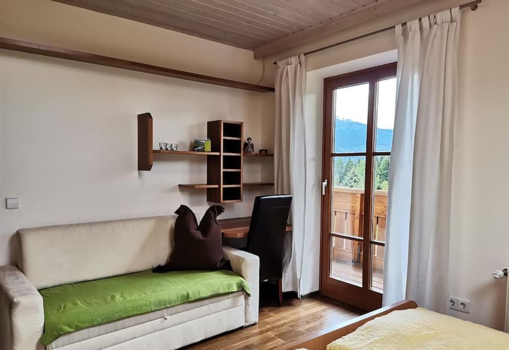 Ferienwohnung Bergblick - Housity