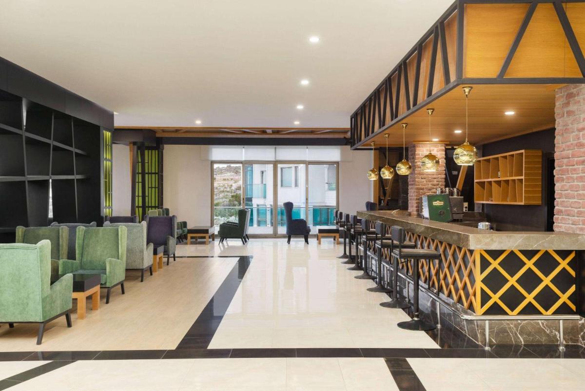 Suitetrails - Ramada Resort By Wyndham Kizkalesi
