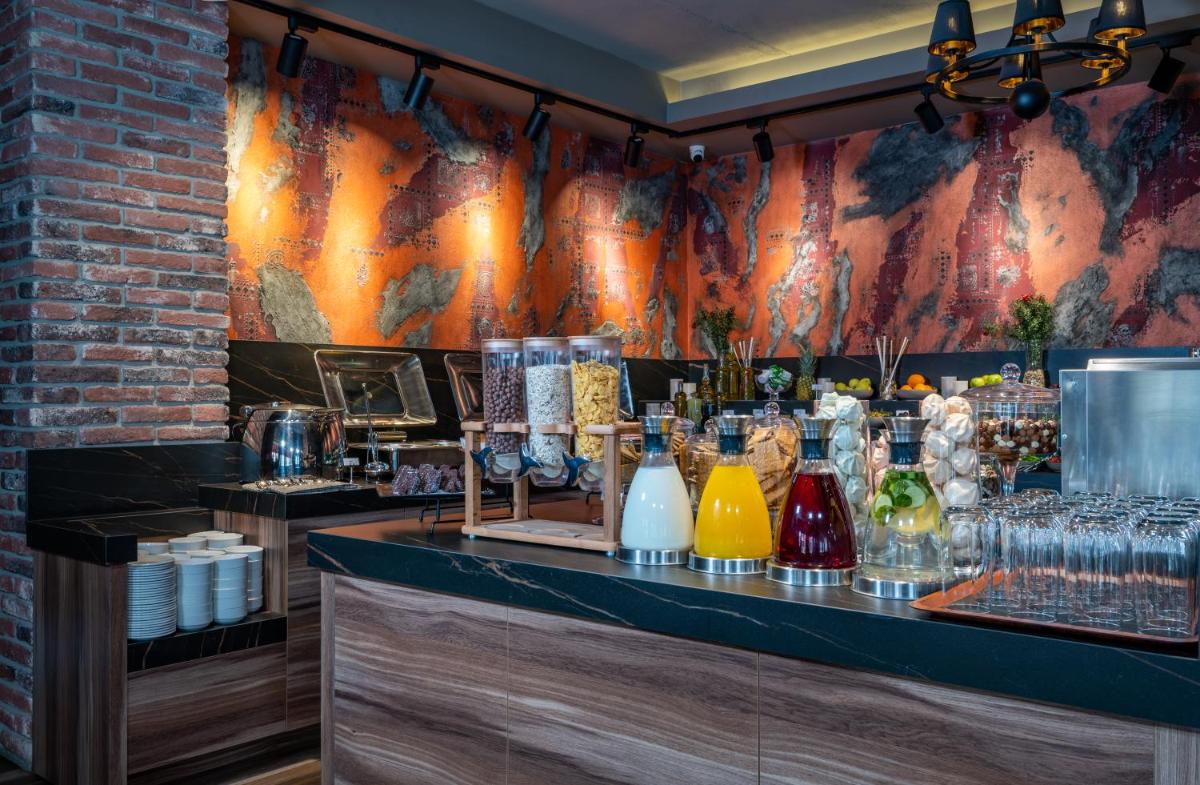 Levor Hotel - Housity