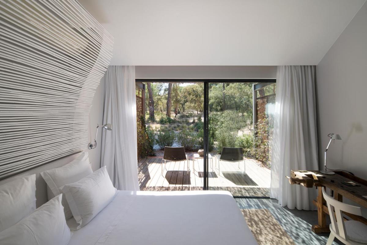 Uma área de estar em Sublime Comporta Country Retreat & SPA