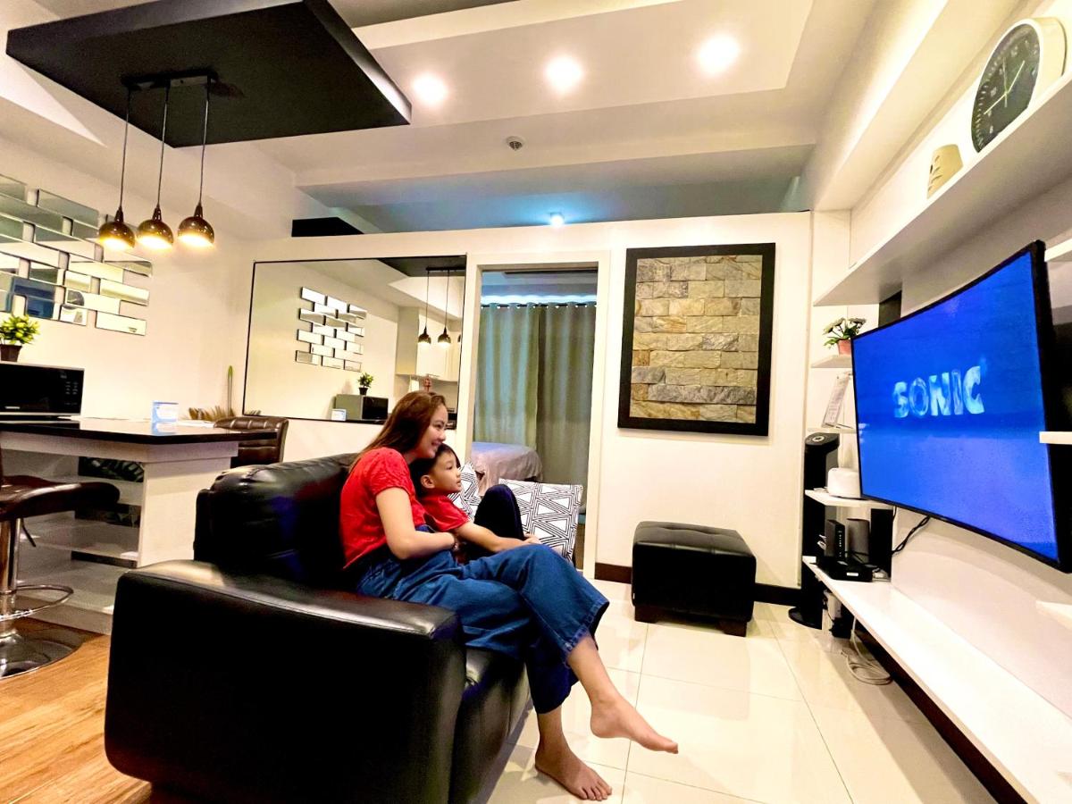 Luxury 1BR Unit with Pool at Venice Luxury Residences, Tower Domenico, McKinley Hill, Taguig City - Housity
