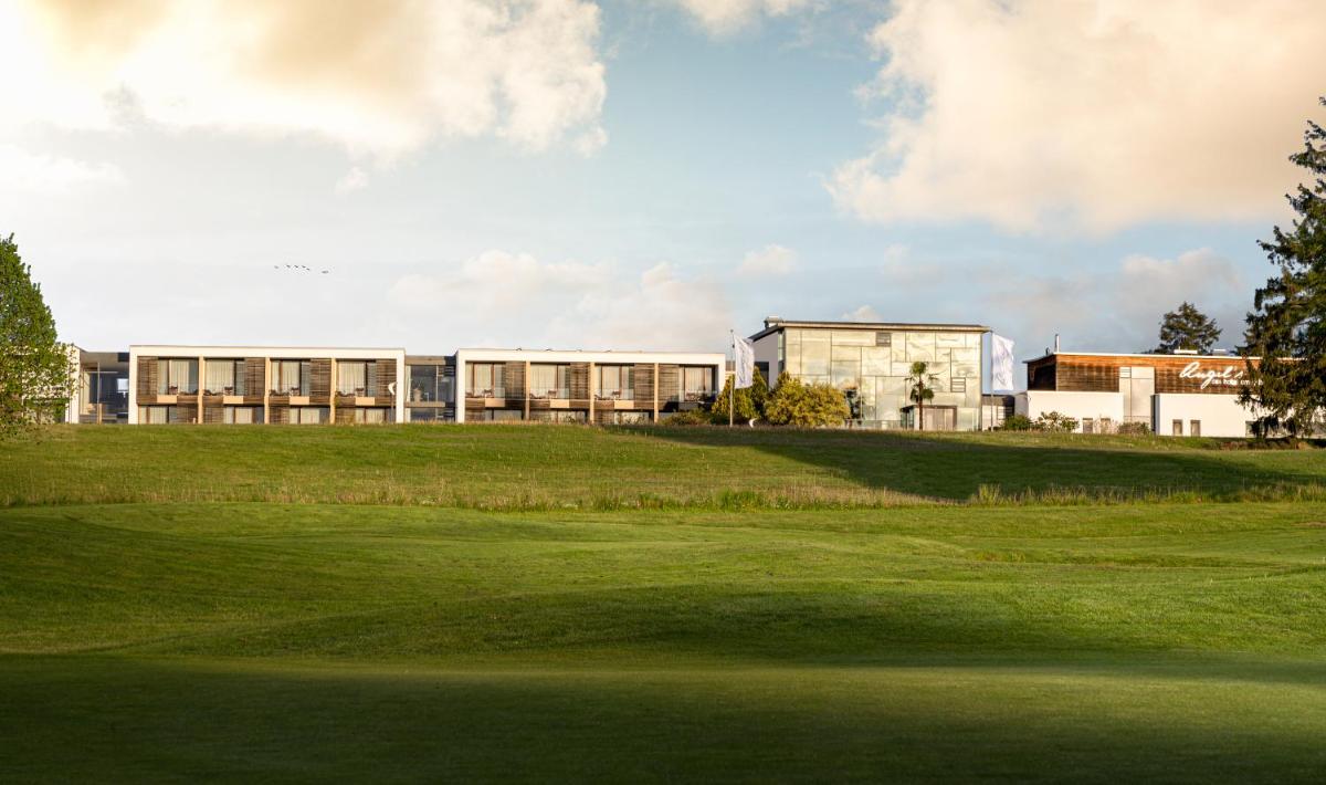 Angel's - das hotel am golfpark - Housity