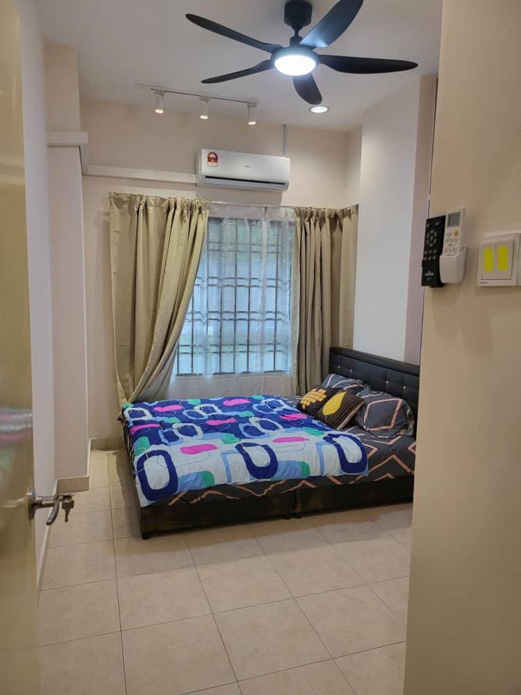Suitetrails - Mont Kiara - Tranquil and Serene Apartment #MITEC #Solaris #Publika