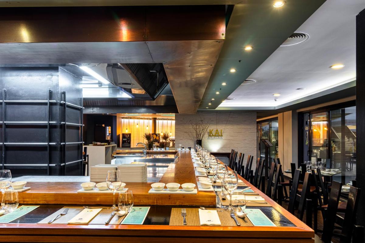 Um restaurante ou outro lugar para comer em Enotel Lido - All Inclusive