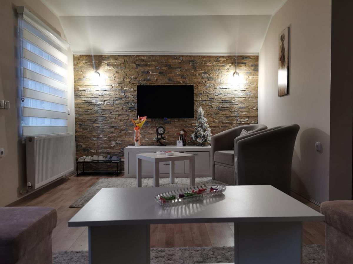 Apartman Pogled Arilje - Housity