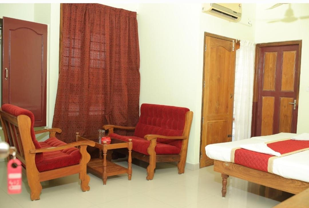 Sea Star Beach Resort Kovalam - Housity