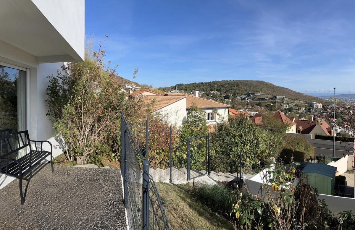 2 Pièces avec vue panoramique sur Clermont-Ferrand - Housity