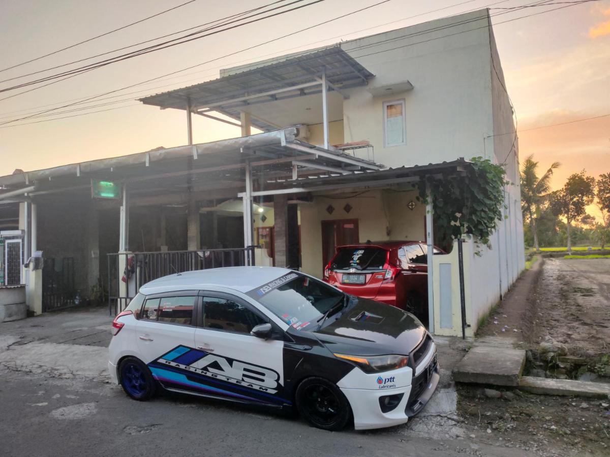 3 Kost Exclusive syariah pasutri sah - Housity