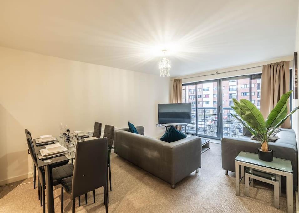 Luxury 2 bed apartment - Housity