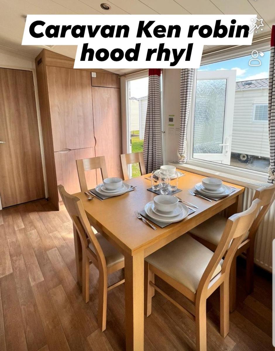 3 bedroom large caravan - Housity