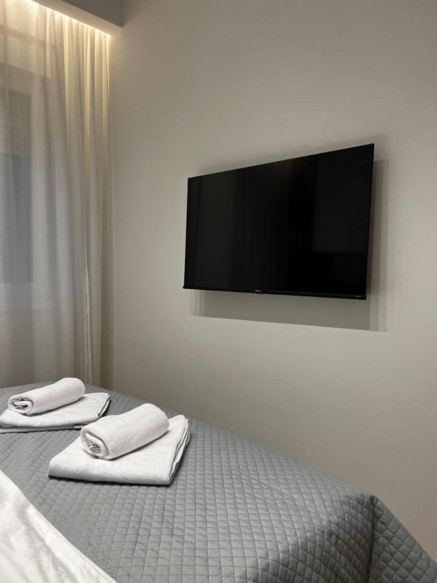 Real Apartment Banovci - Housity