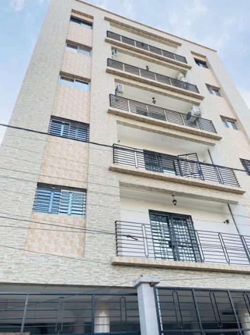 Tulsa Home - Douala - Bonamoussadi - Wifi - Canal+ - Housity