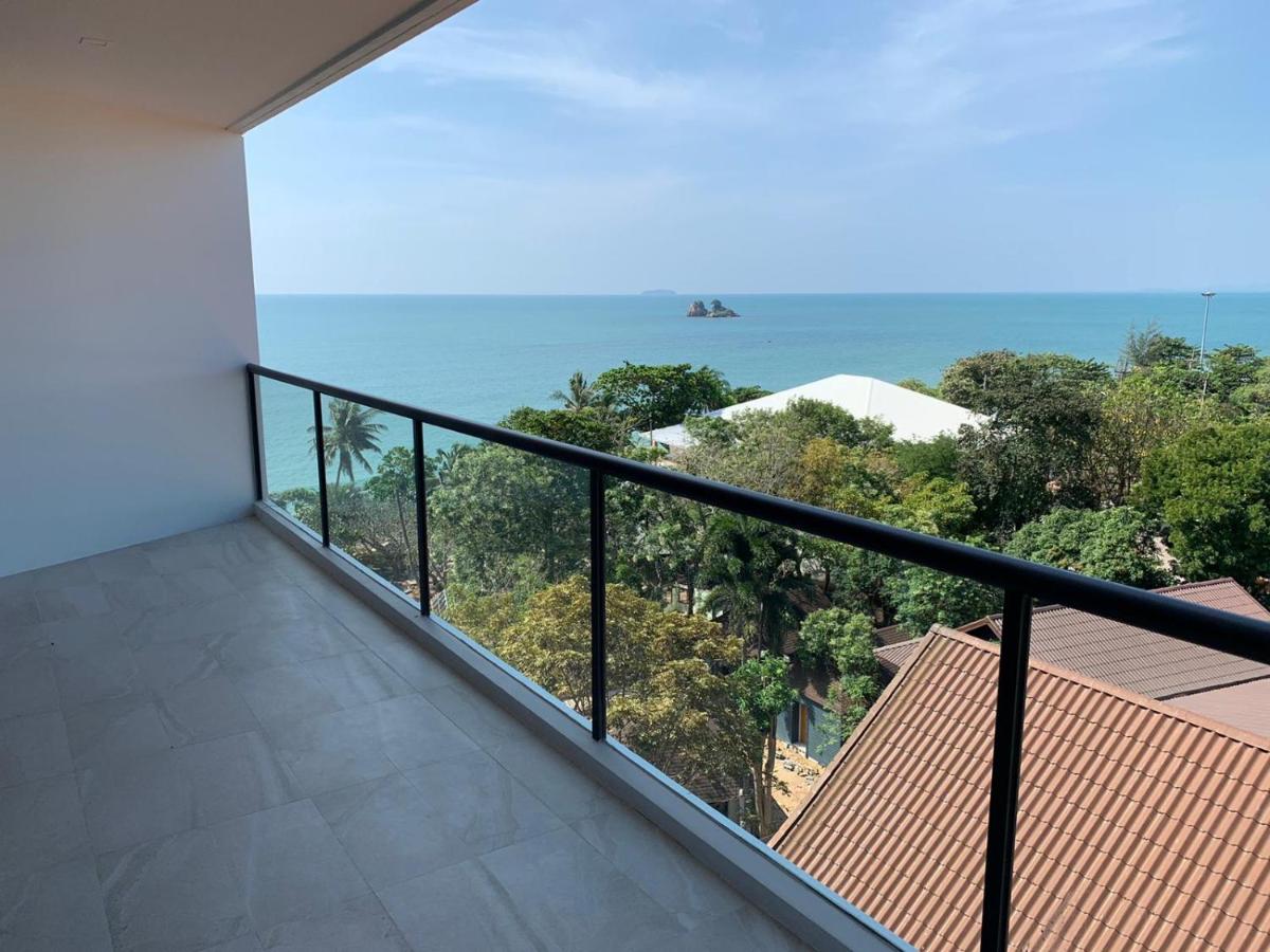 Beachfront Escape Seaview Suites 5th & Top Floor- Mae Phim - Housity
