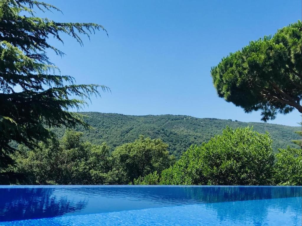 Villa Infinity by Costabravaway - Housity