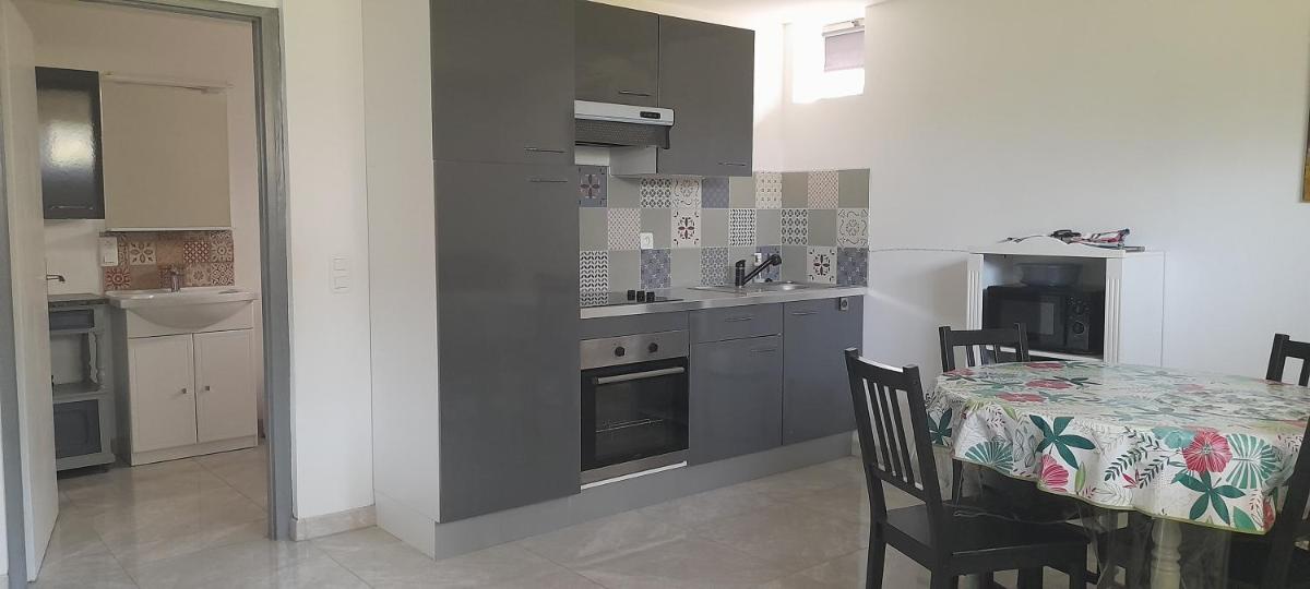 Chez Flo - Housity