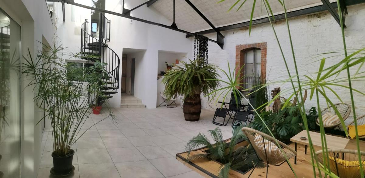 Shamshouse/Garage - Housity