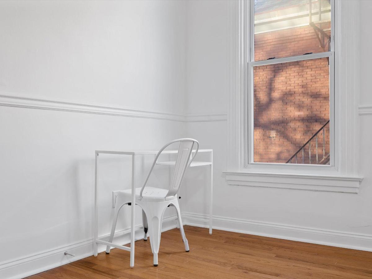 Bloomfield/Shadyside @H Spacious and Quiet Private Bedroom with Shared Bathroom - Housity