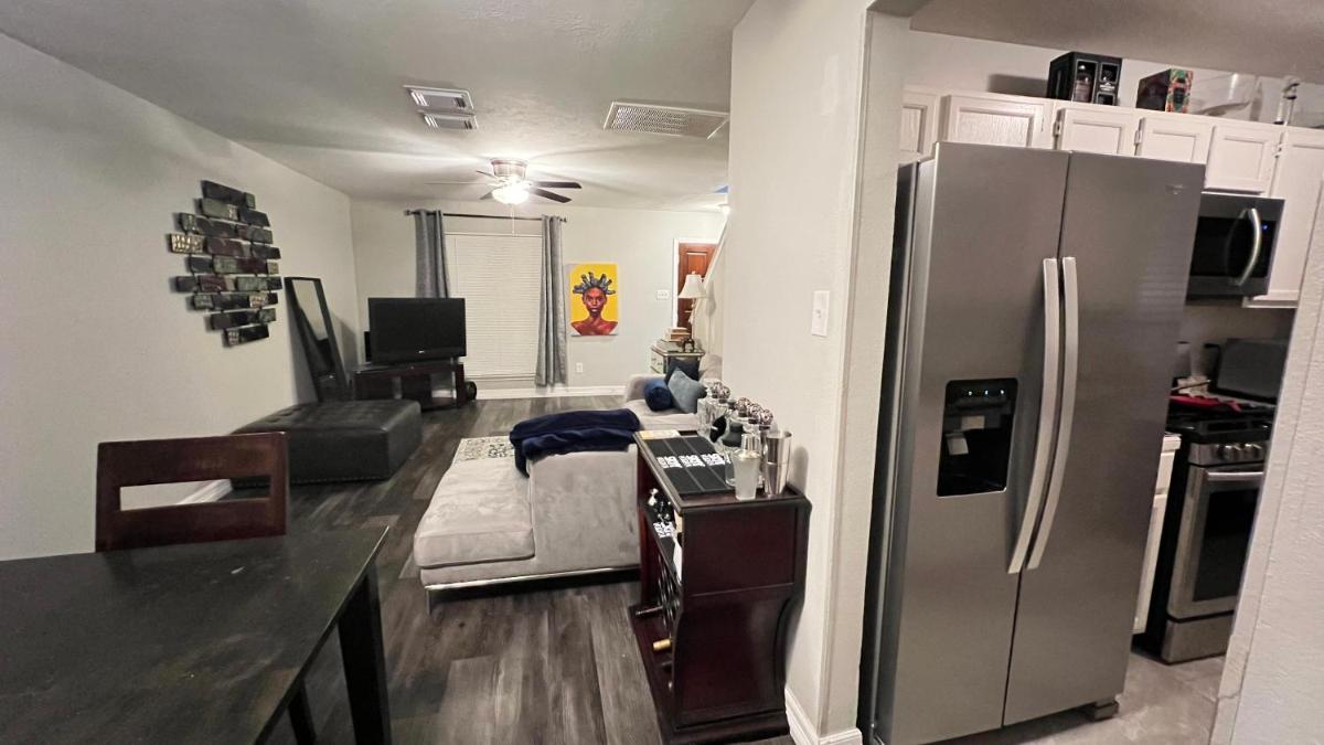 Amazing Bedroom Suite/Private Bathroom - Housity