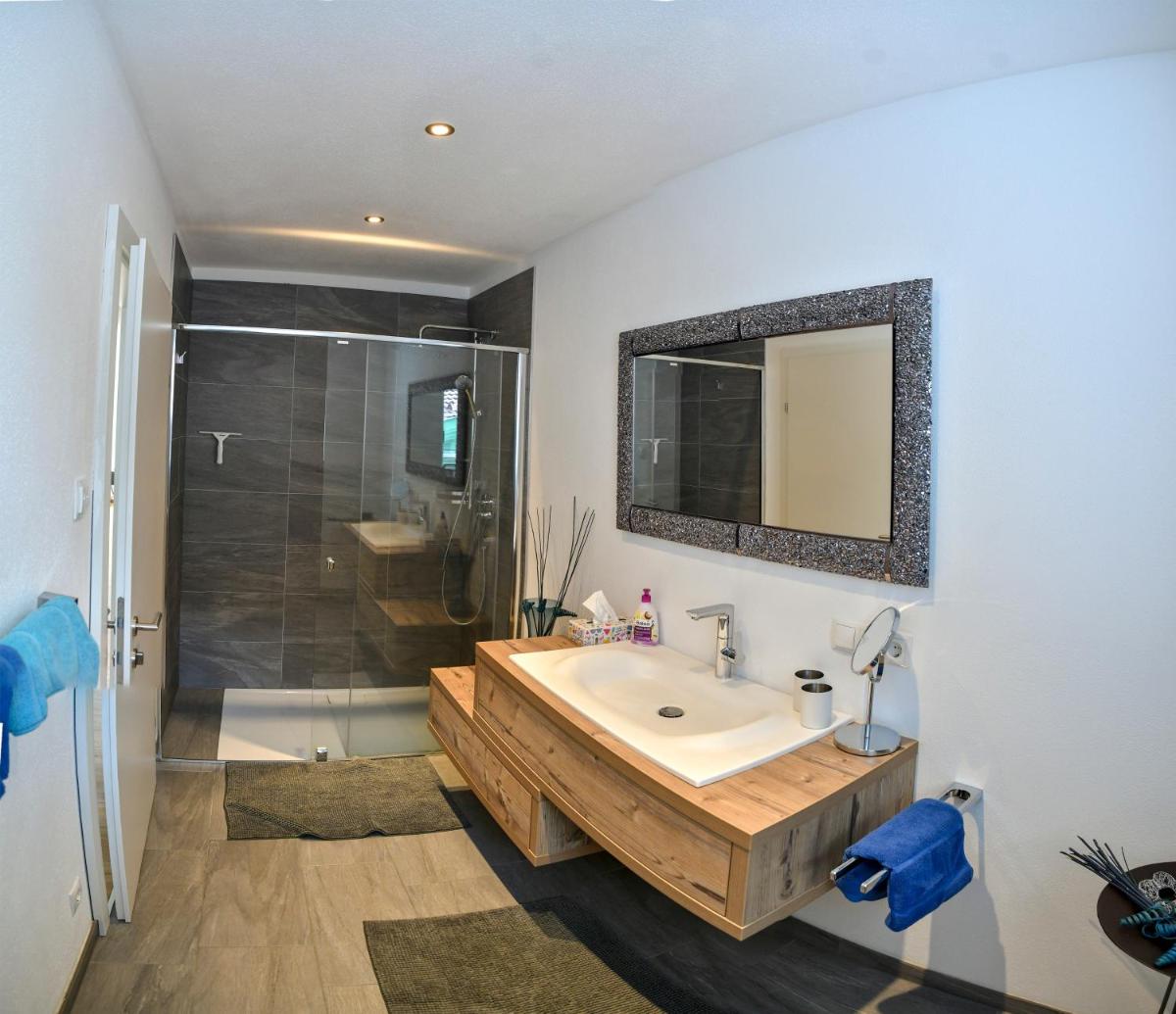 Veranda Appartement No.1 - Housity
