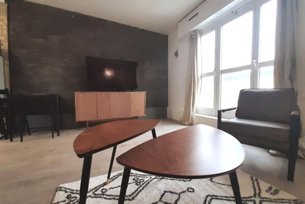 Sweet Apartment Paris Gambetta - Housity