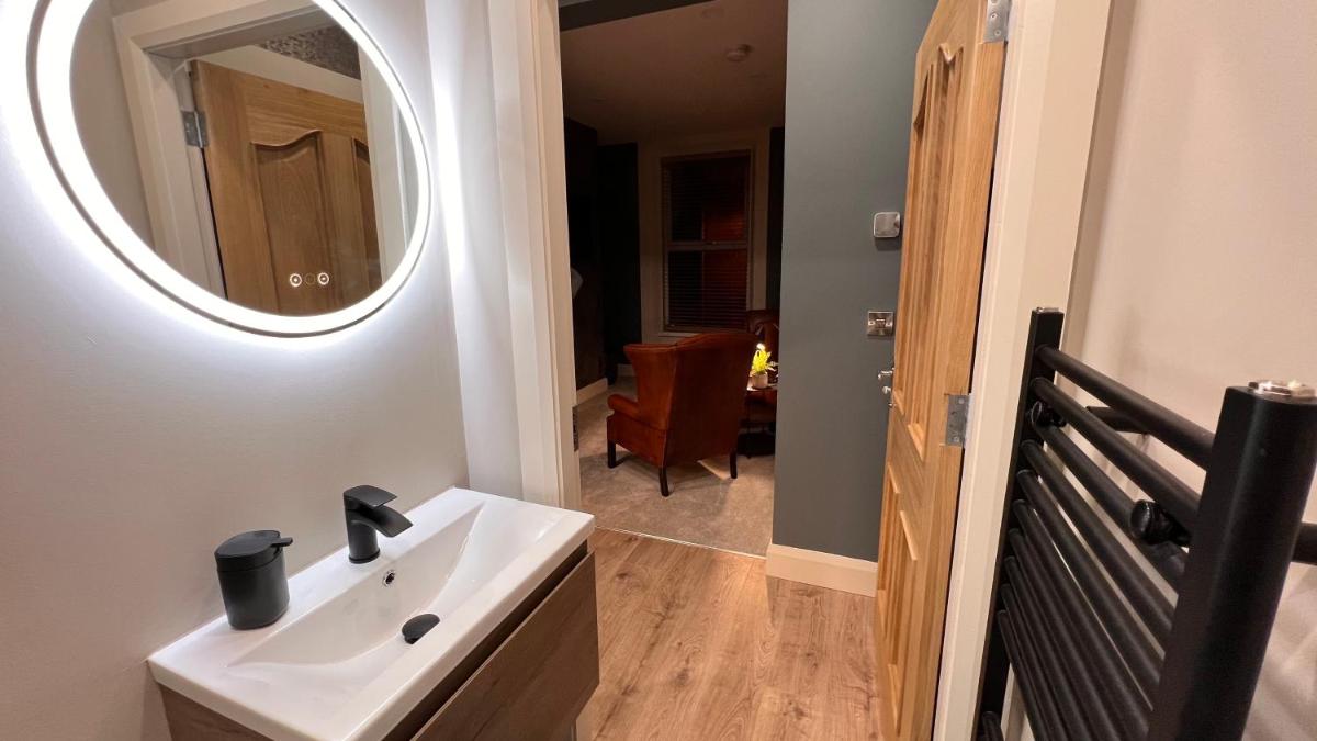 CHAMBERS RISE - City Centre Stays - Housity