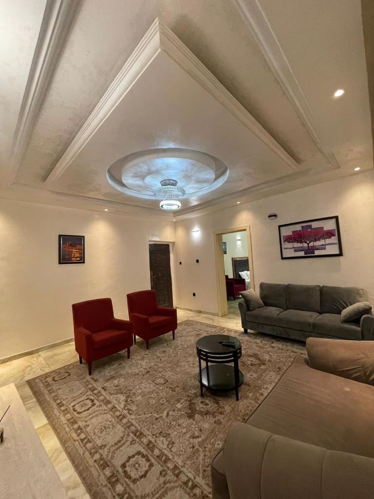 Gray Manor Shortlets - Housity