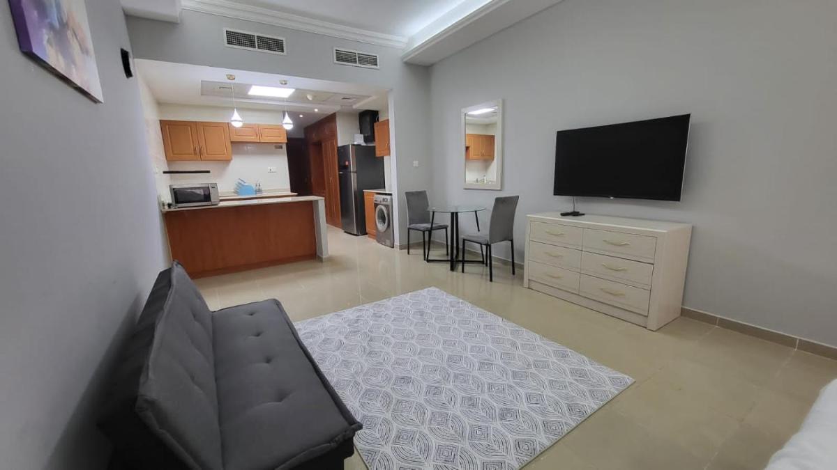 Amazing Sea View Flat On The Beach - Hizvo