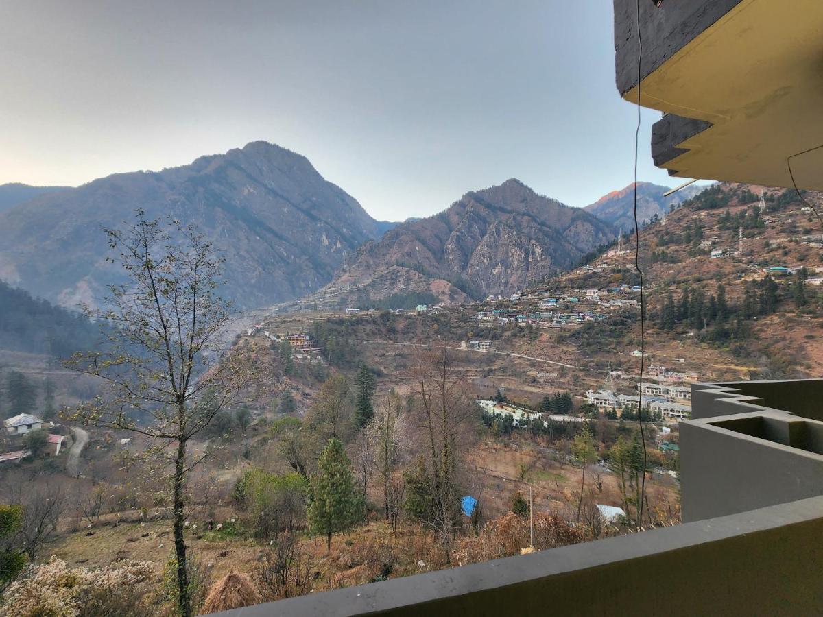 Woodzo Kasol - Housity