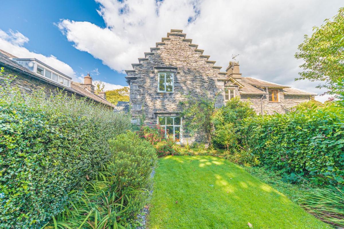 Melbourne House Coniston - Housity
