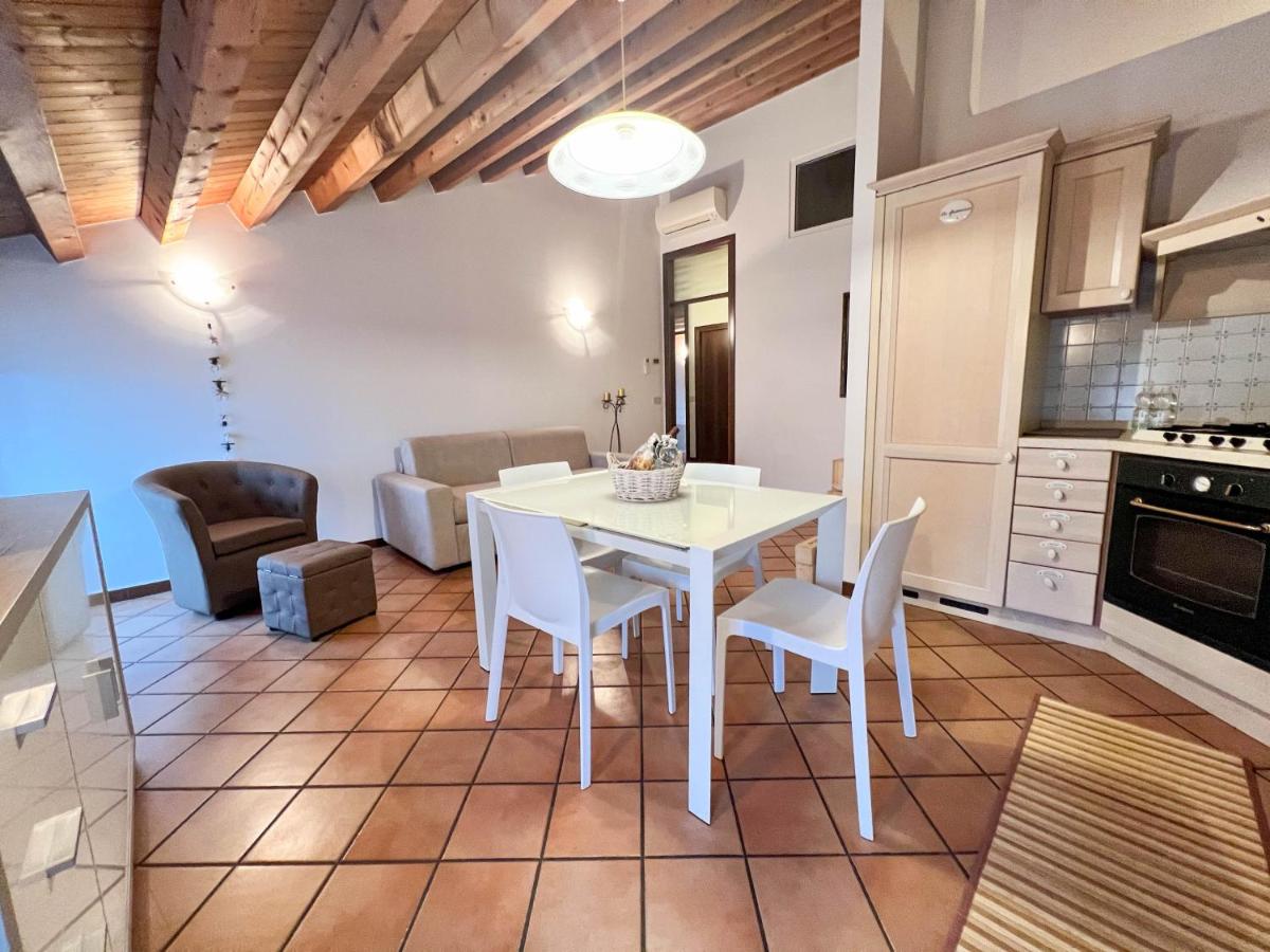 ERMAN HOUSE - Calle veneziana in Riviera del Brenta - Housity