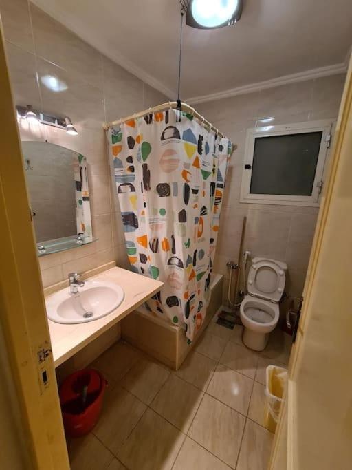 Suitetrails - alrehab city apartment 2 room condo with free parking premises