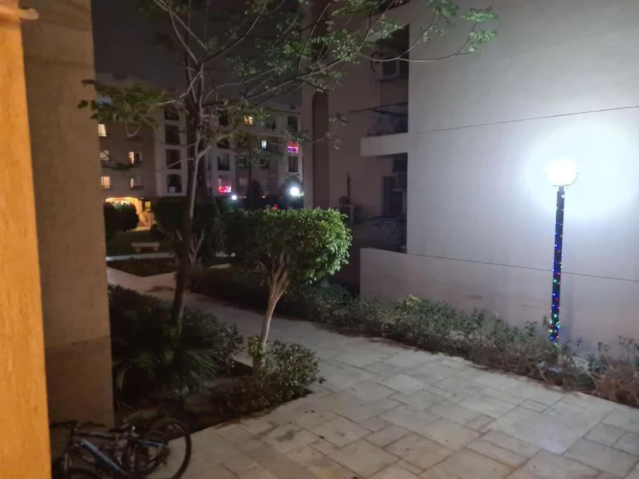 Suitetrails - alrehab city apartment 2 room condo with free parking premises