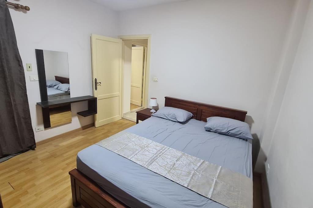 Suitetrails - alrehab city apartment 2 room condo with free parking premises