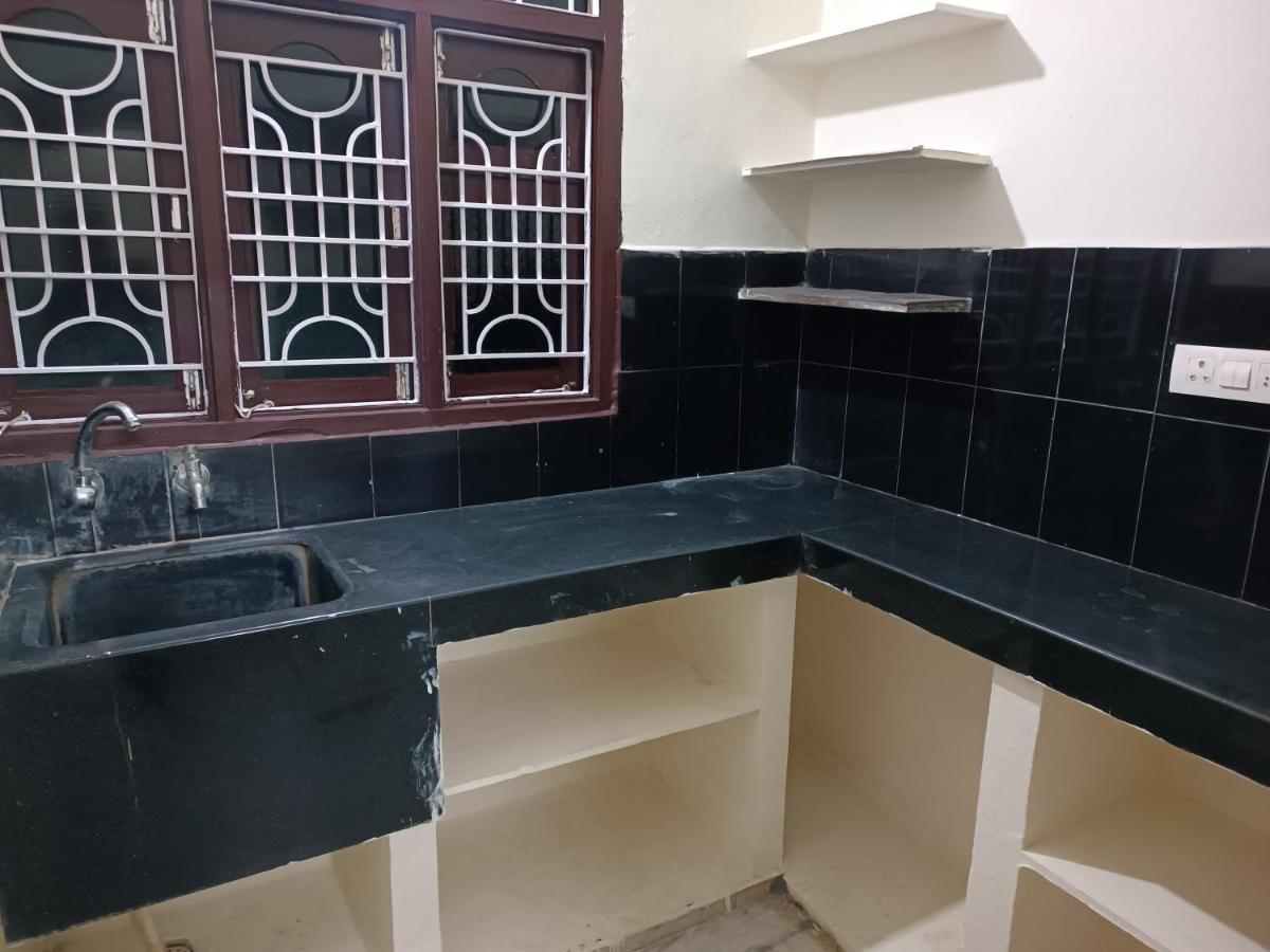 Reddy Guest House - Housity