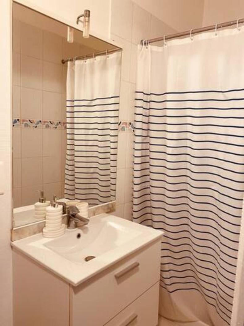 Coquet studio coeur de ville au calme - Housity