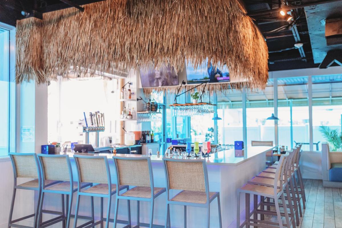 Dolphin Sands Clearwater Beach, an Ascend Collection Hotel - Hizvo