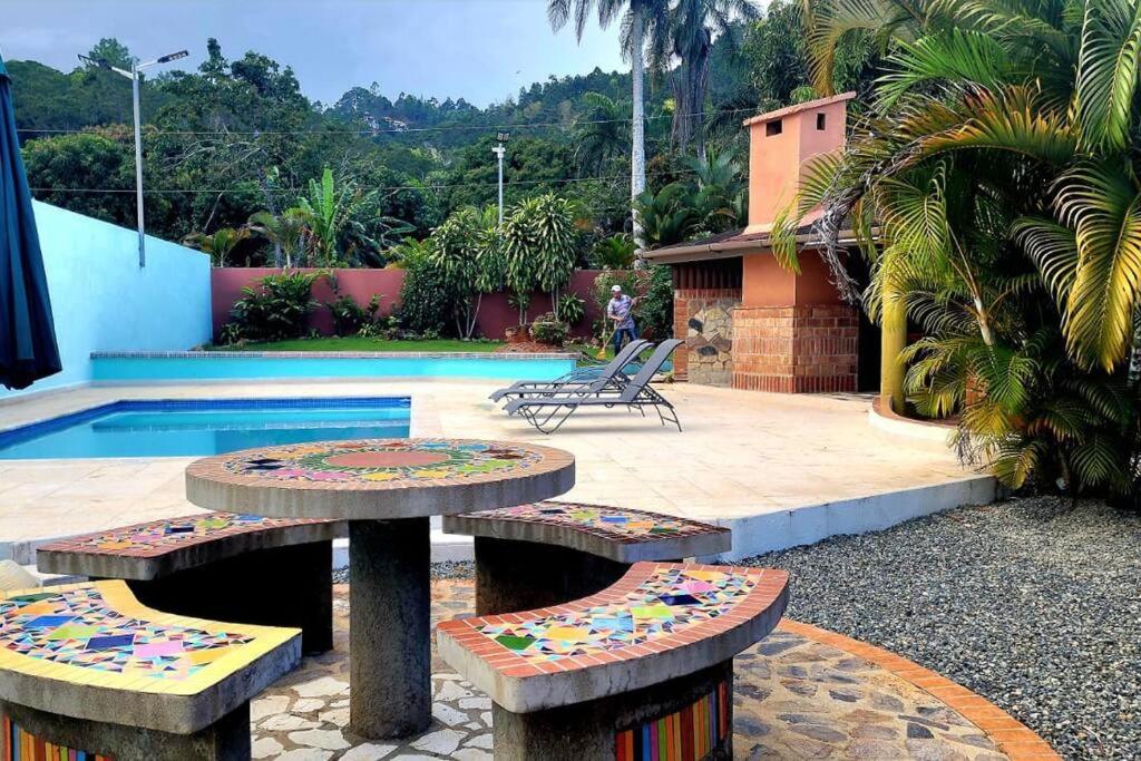 Miramelinda, casa vacacional en Jarabacoa. - Housity