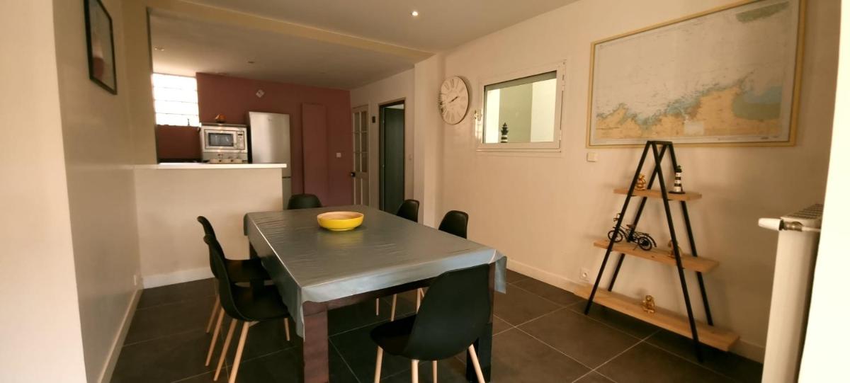 House of 100m with terrace near the beach - Housity