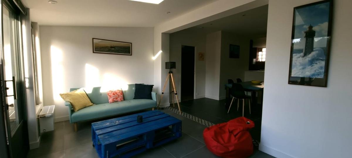 House of 100m with terrace near the beach - Housity