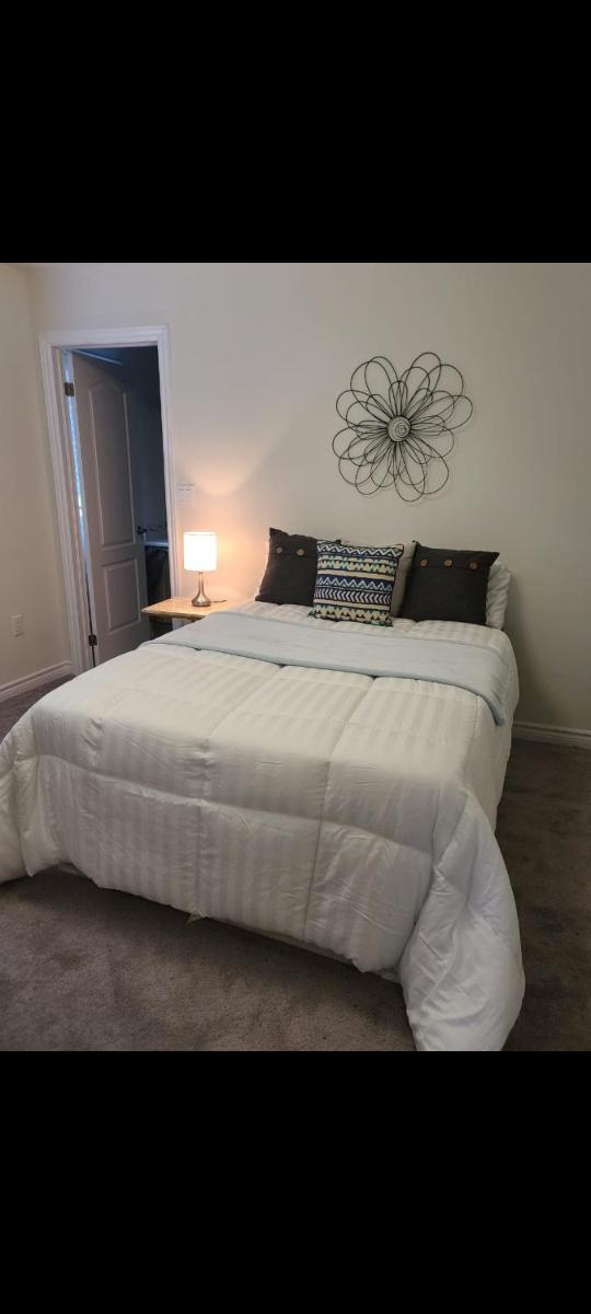 Glow Bestie Home - Housity