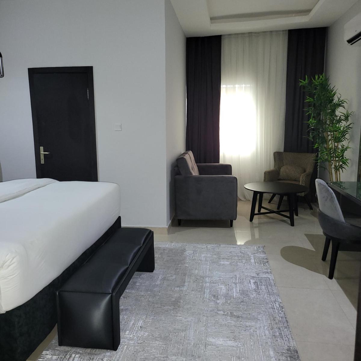 MELBROOKEPARK HOTEL - Housity