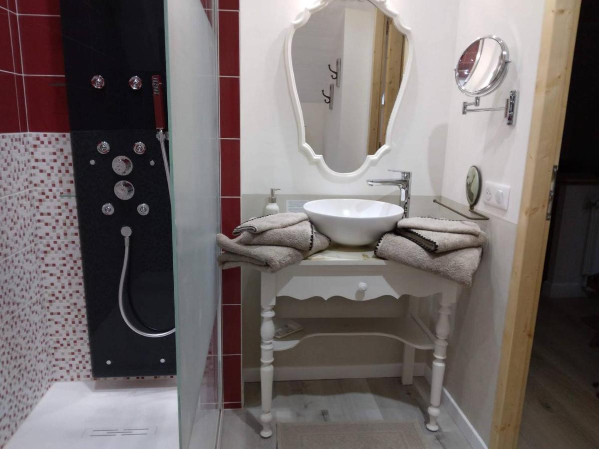 Chalet Mina - Housity