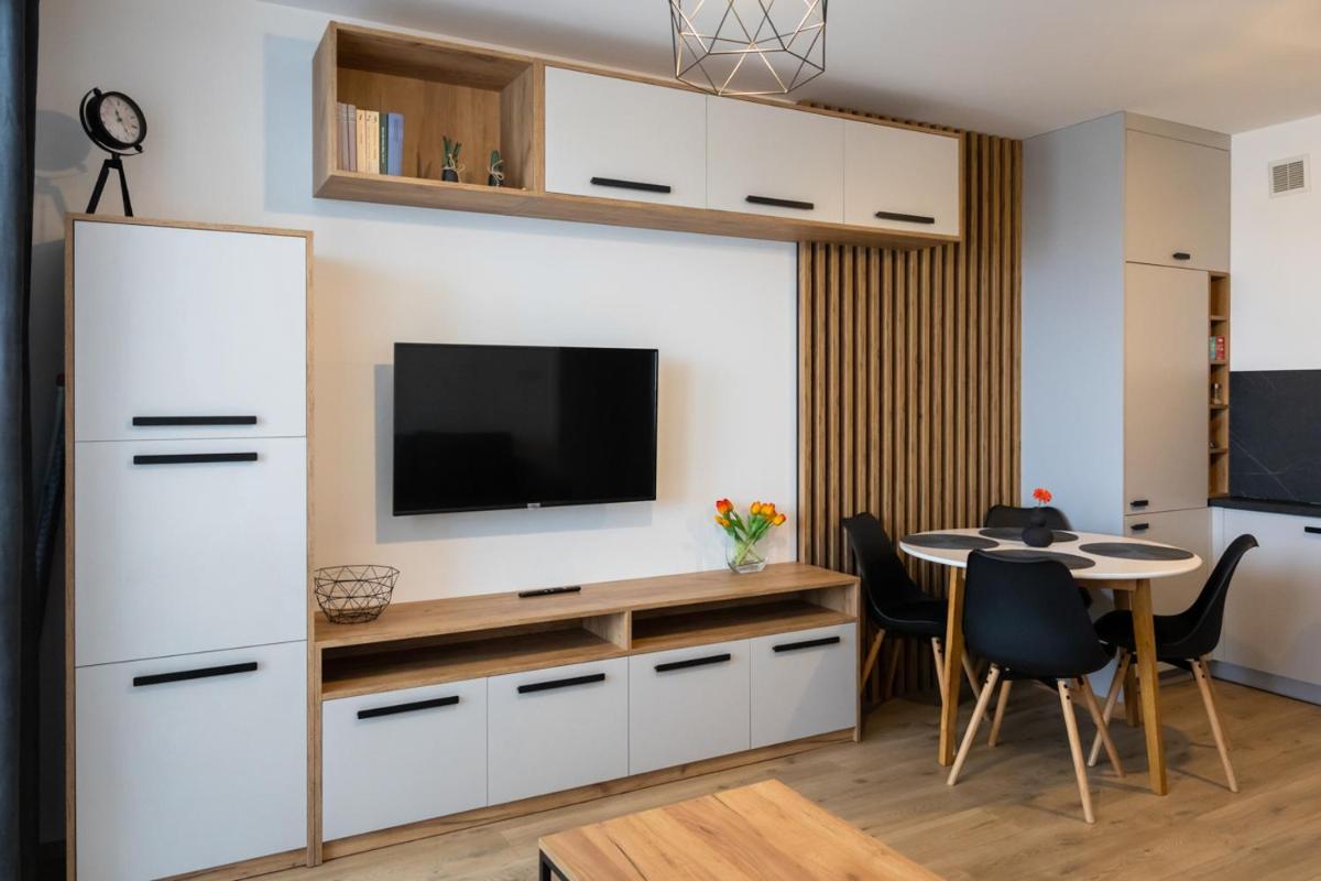 Apartament przy PILECKIEGO 34 - Housity