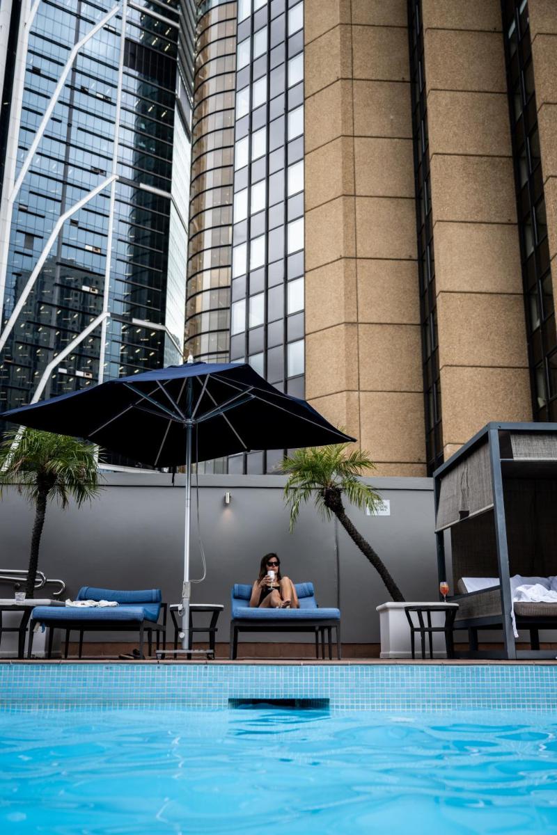 Four Seasons Hotel Sydney - Hizvo