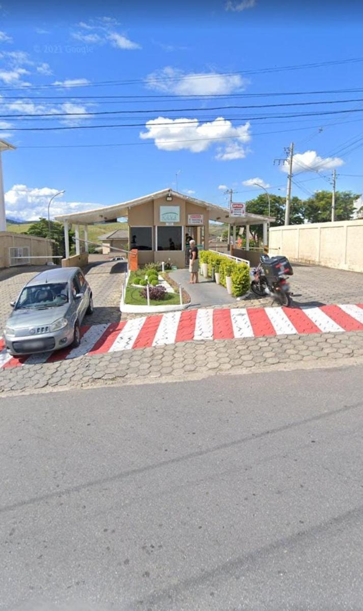Casa Em Condomínio Para Acampamento Ao Lado Da Canção Nova 8 Pessoas - Housity